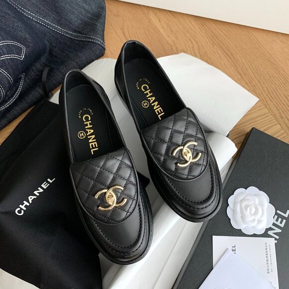 Chanel Black Loafers with Gold Emblem - Picture 4 of 9